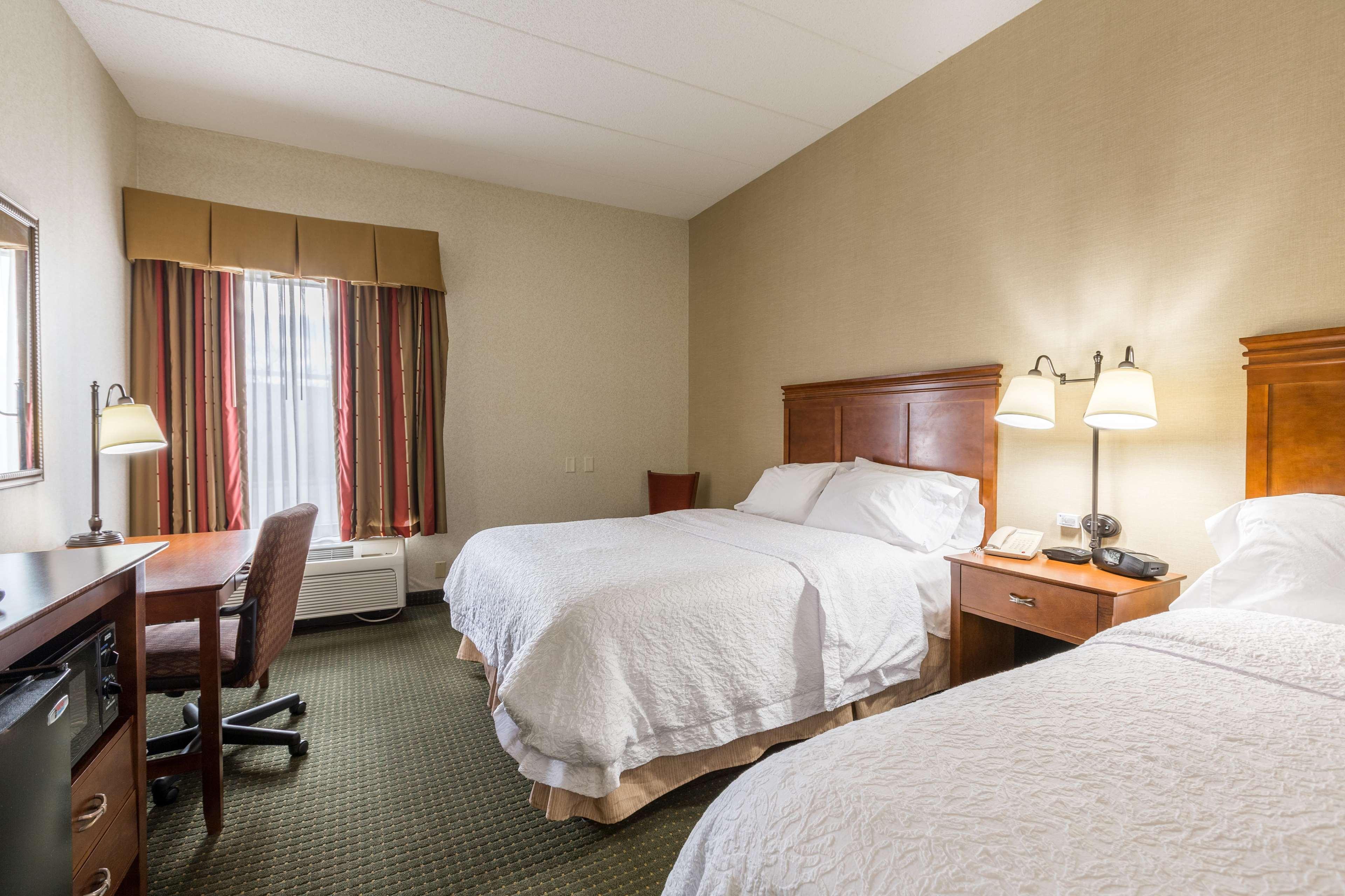 Hampton Inn Sidney Екстер'єр фото