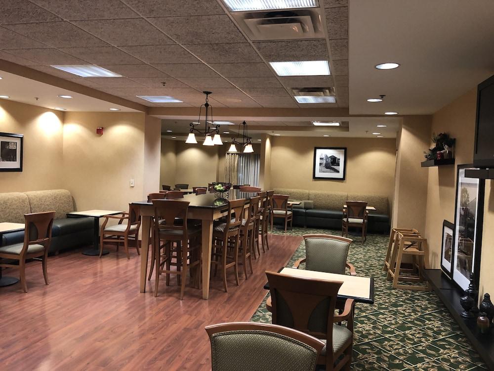 Hampton Inn Sidney Екстер'єр фото