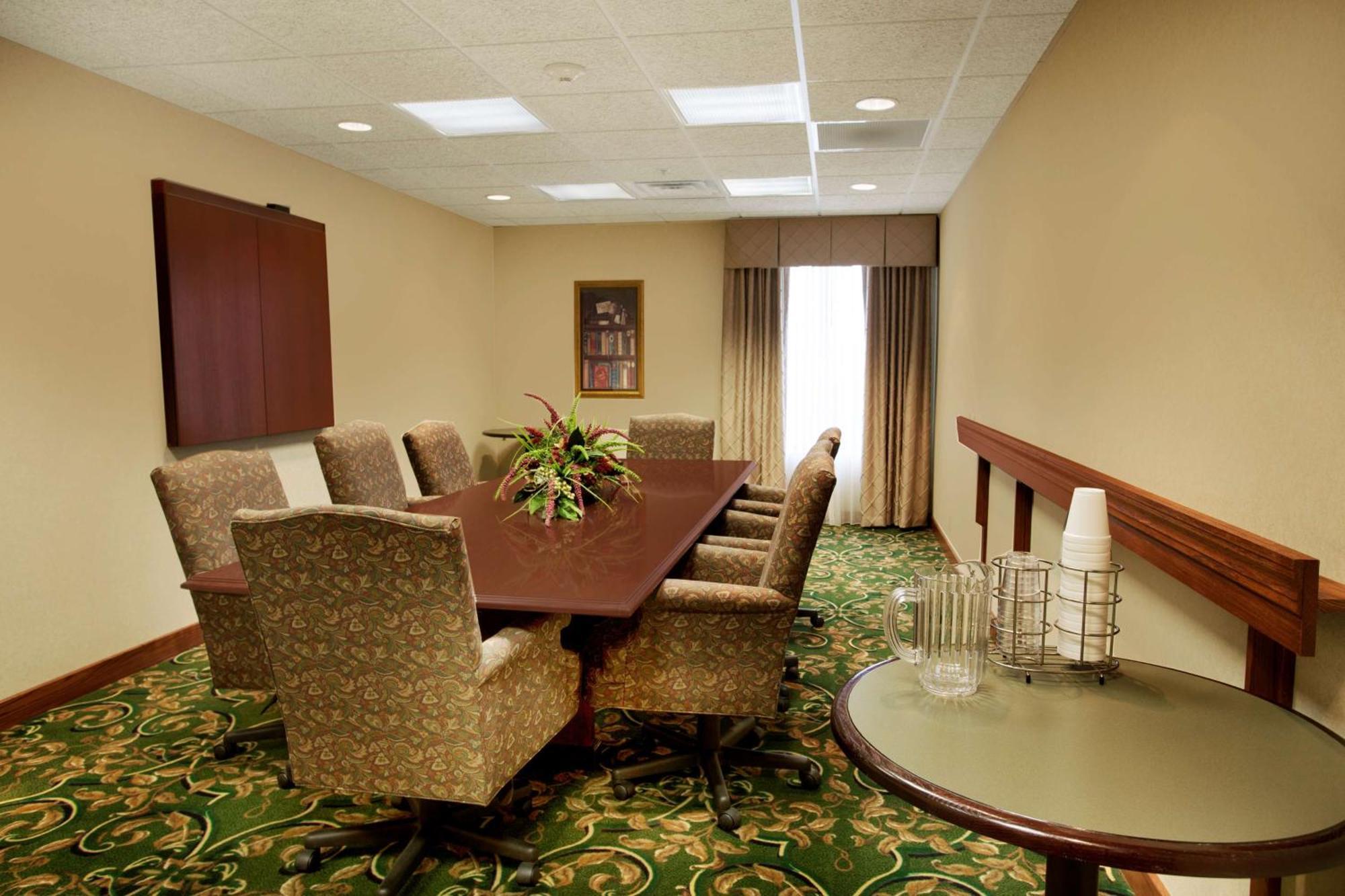 Hampton Inn Sidney Екстер'єр фото